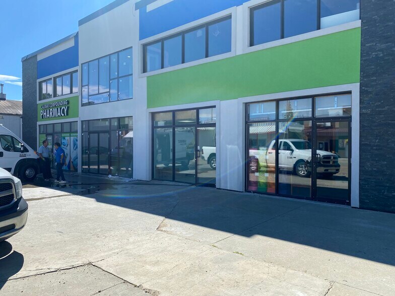 Primary Photo Of 4741 50, Calmar General Retail For Lease