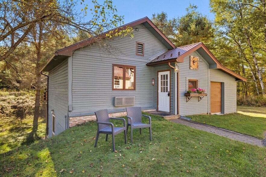 More Photos Of 50 Alpine Way, Lake Placid Specialty For Sale