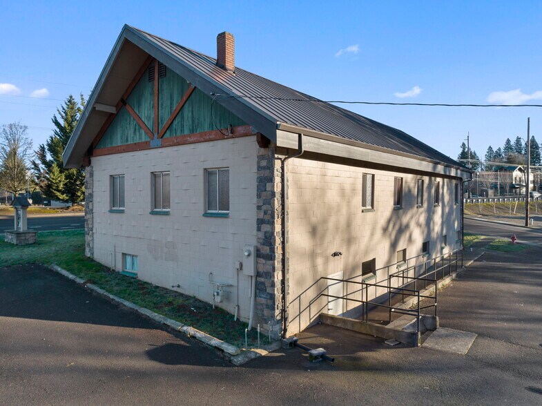 More Photos Of 39590 Pioneer blvd, Sandy Religious Facility For Sale