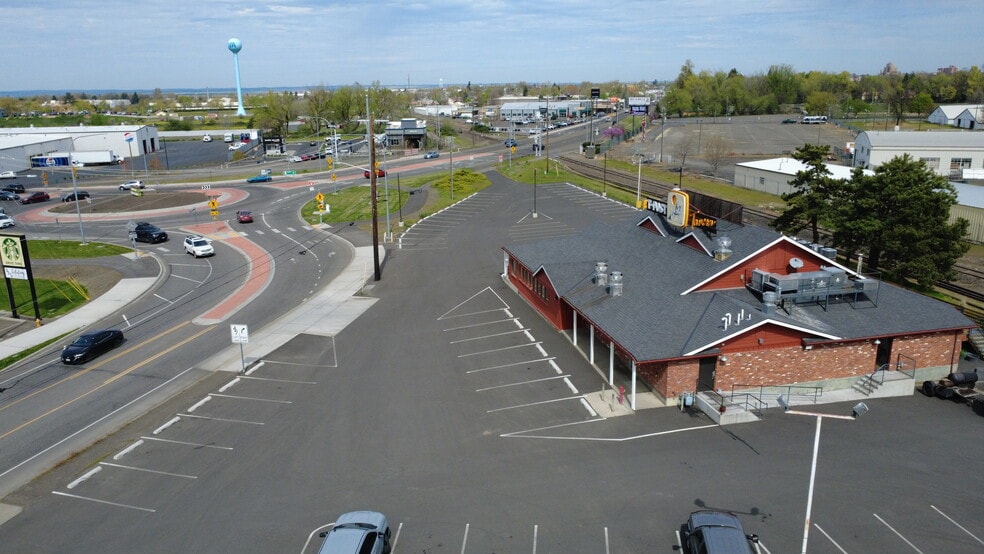 More Photos Of 1415 Plaza Way, Walla Walla Storefront For Lease