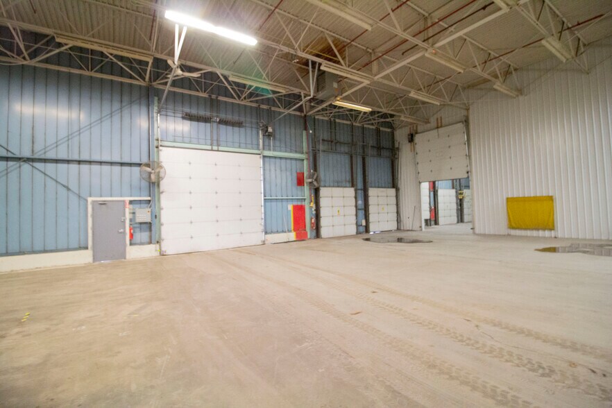 More Photos Of 126 Avenue C, Springfield Manufacturing For Sale