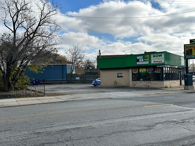 More Photos Of 5725 N Northwest Hwy, Chicago Land For Sale