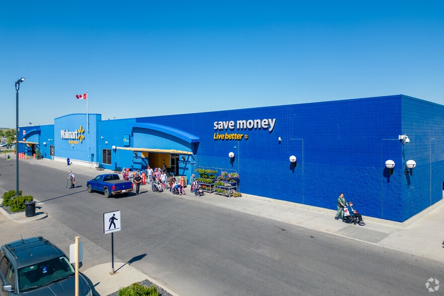 More Photos Of 901 64th Ave NE, Calgary Unknown For Lease