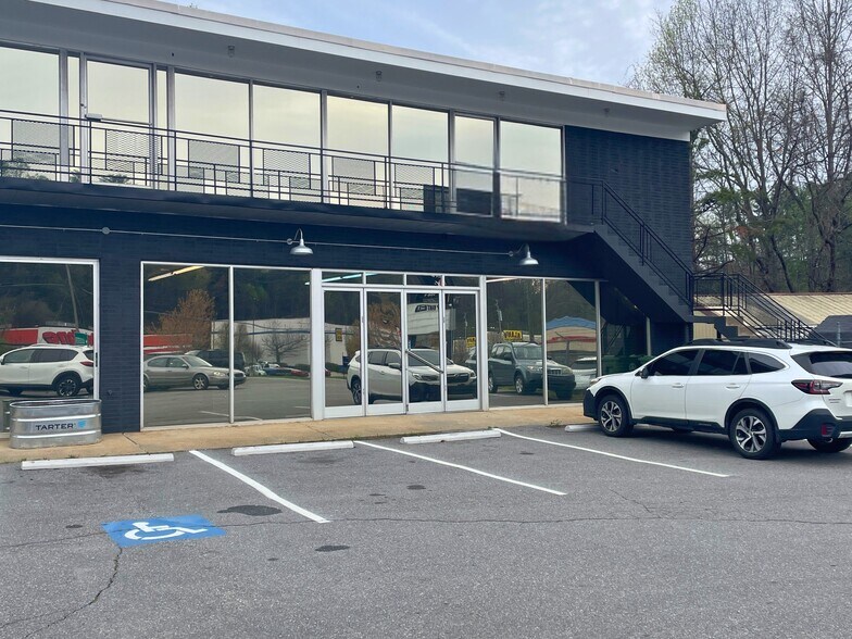 More Photos Of 1141 Patton Ave, Asheville Freestanding For Lease