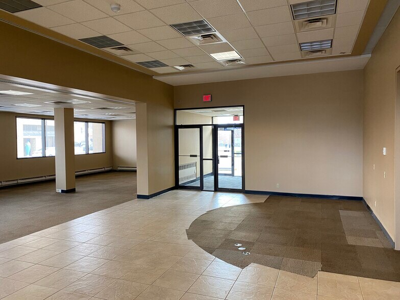 More Photos Of 434 Main St, Zanesville Office For Lease