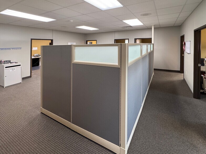More Photos Of 559 U.S. 10, Saint Cloud Auto Dealership For Sale