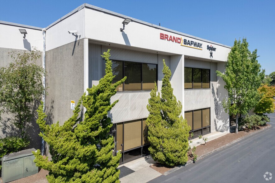 More Photos Of 1071 Andover Park W, Tukwila Warehouse For Lease