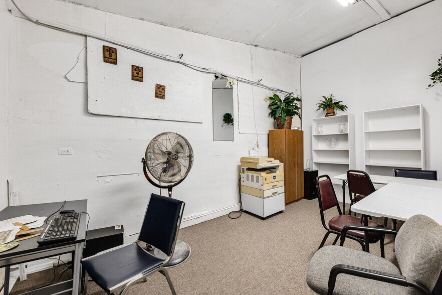 More Photos Of 139 Twilight Rd, Lancaster Religious Facility For Sale