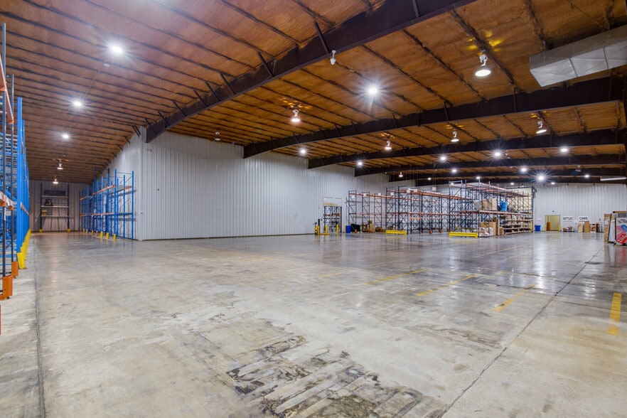 More Photos Of 8316 Lone Tree Rd, Victoria Industrial For Sale