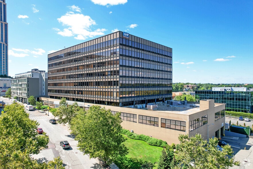 More Photos Of 145 Huguenot St, New Rochelle Medical For Lease