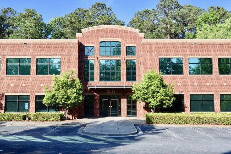 More Photos Of 2002 Commerce Dr N, Peachtree City Office For Lease