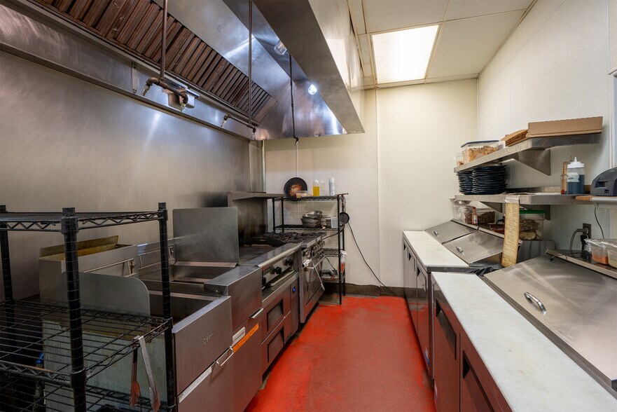 More Photos Of 213-215 N Coast Hwy 101, Oceanside Storefront Retail Office For Sale