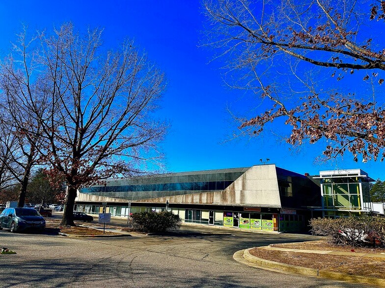 More Photos Of 2301 Dorsey Rd, Glen Burnie Office Residential For Lease