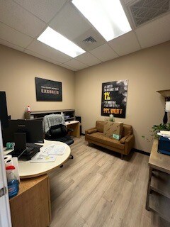More Photos Of 131 Overhill Dr, Mooresville Warehouse For Lease