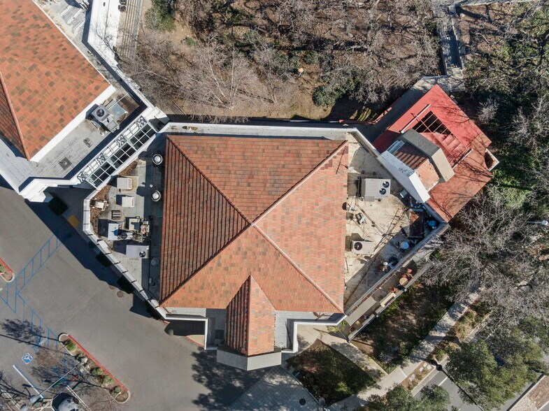 More Photos Of 30105-30135 Agoura Rd, Agoura Hills Unknown For Lease