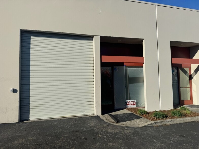 More Photos Of 1814 Empire Industrial Ct, Santa Rosa Warehouse For Sale