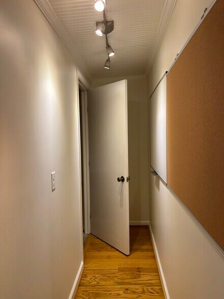 More Photos Of 414 Main St, Franklin General Retail For Sale