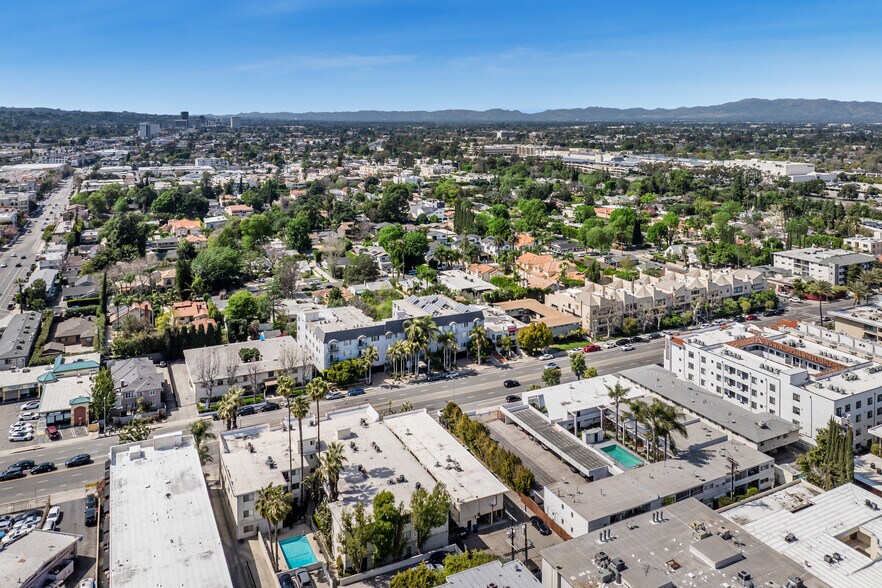 More Photos Of 4436 Woodman Ave, Sherman Oaks Apartments For Sale