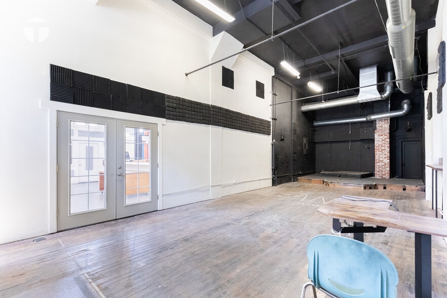 More Photos Of 110 N San Joaquin St, Stockton Office For Sale