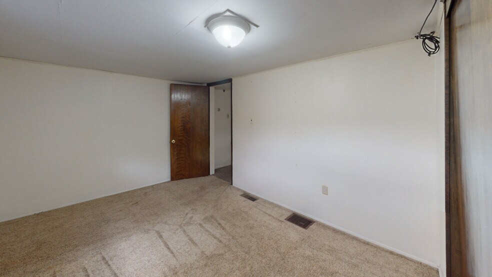 More Photos Of 3098 Woodland Rd, Ambridge Multifamily For Sale