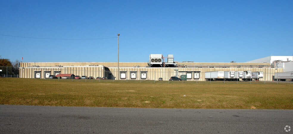 More Photos Of 4550 Newcomb Ave, Montgomery Refrigeration Cold Storage For Lease