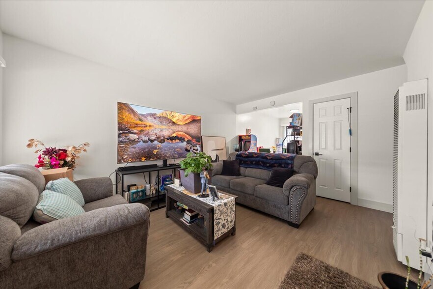 More Photos Of 20324 Forest Ave, Castro Valley Apartments For Sale