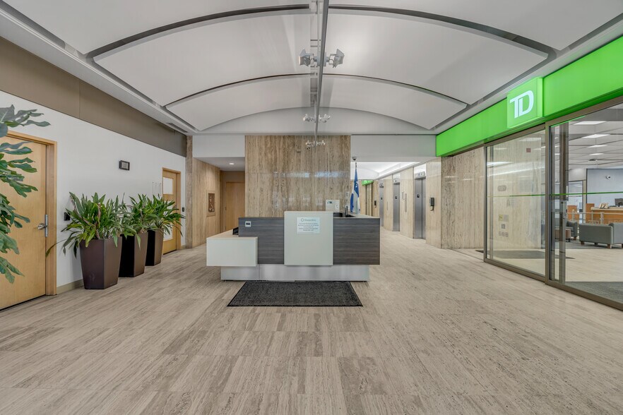 More Photos Of 1150 Rue De Claire-Fontaine, Québec Office For Lease