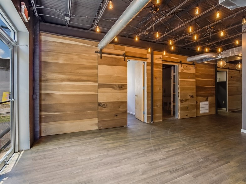 More Photos Of 4118 Fannin St, Houston Storefront For Lease