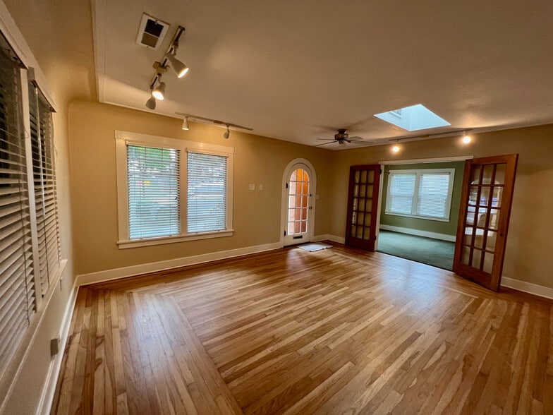 More Photos Of 2745 Porter St, Soquel Medical For Sale