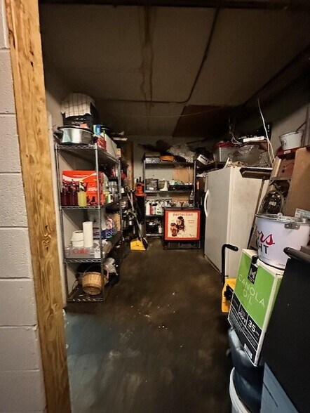 More Photos Of 3700 Taylor Blvd, Louisville Bar For Sale