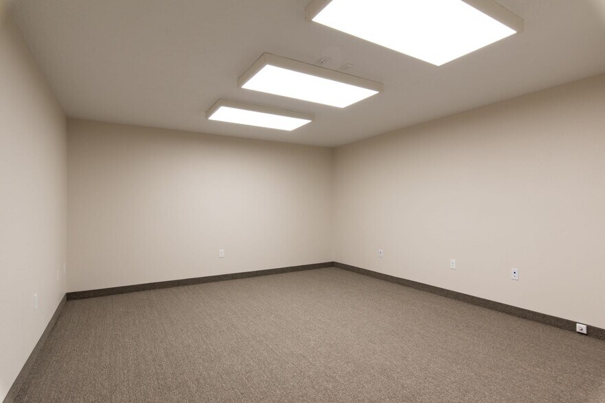 More Photos Of 1139-1143 S Orem Blvd, Orem Office For Lease