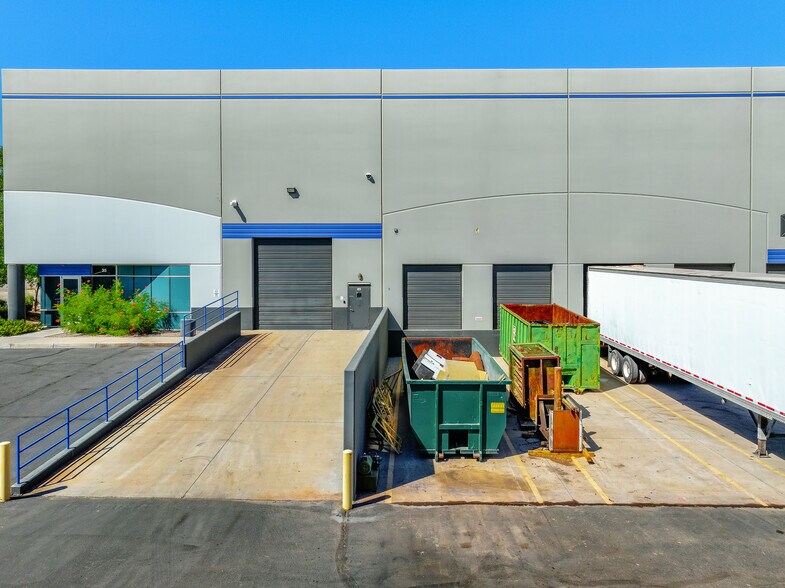 More Photos Of 601 S 54th St, Chandler Warehouse For Lease