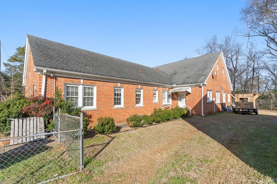 More Photos Of 171 Valley St, Centreville Flex For Sale