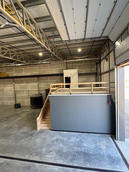 More Photos Of 233181 Rge Rd 283, Rocky View No 44 Unknown For Lease