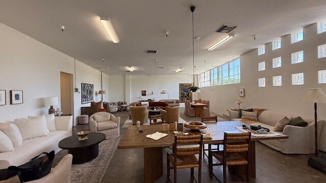 More Photos Of 4841-4845 Exposition Blvd, Los Angeles Manufacturing For Lease