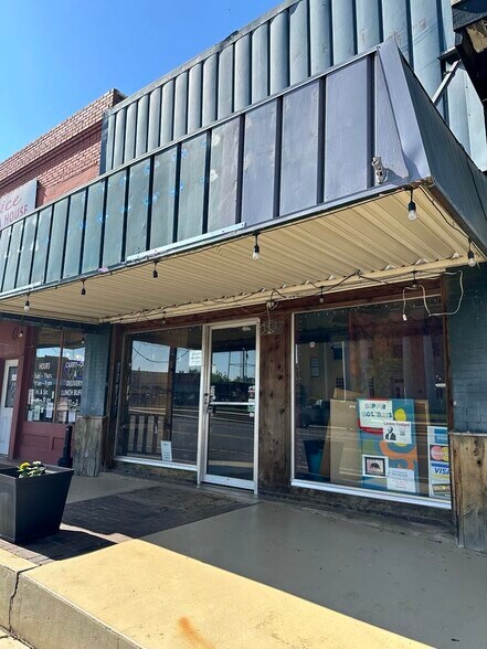 More Photos Of 119 W Houston St, Linden Freestanding For Sale