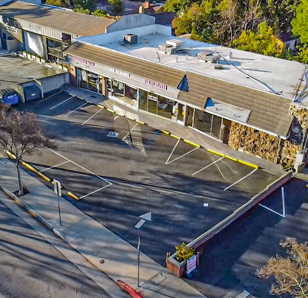 More Photos Of 442-448 Foothill Blvd, La Cañada Flintridge Freestanding For Lease