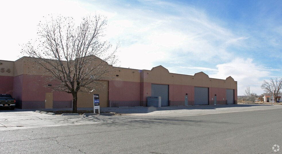 More Photos Of 1764-1774 Buildtek Ct, Las Cruces Distribution For Lease