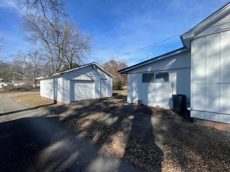 More Photos Of 109 Tucker St, Jackson Office For Sale