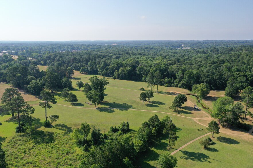 More Photos Of 2330 Country Club Rd, Palestine Land For Sale