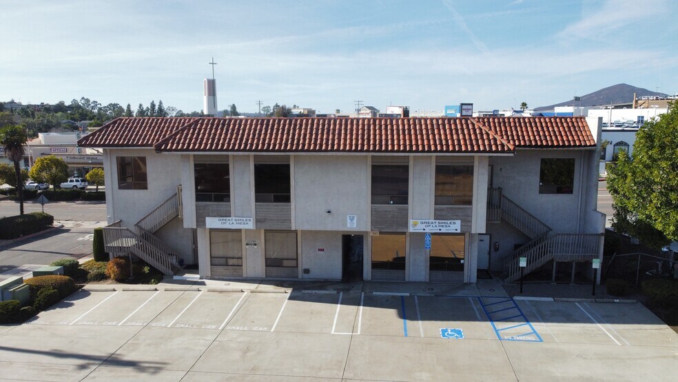 More Photos Of 8893 La Mesa Blvd, La Mesa Medical For Lease
