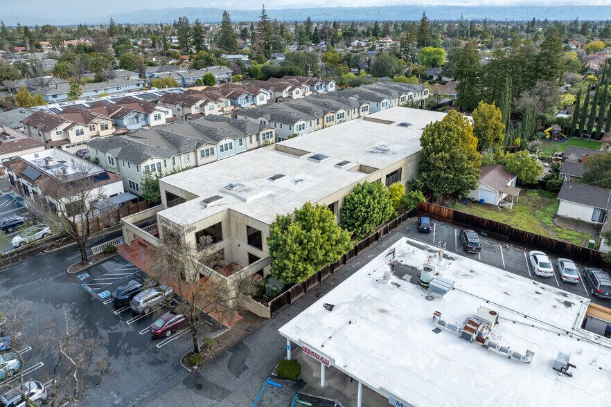 More Photos Of 12280 Saratoga-Sunnyvale Rd, Saratoga Office For Sale