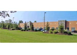 Primary Photo Of 31500 Bainbridge Rd, Solon Office For Sale
