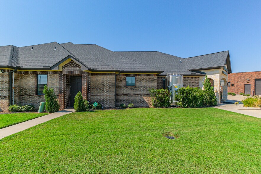 More Photos Of 21733 Provincial Blvd, Katy Loft Creative Space For Sale