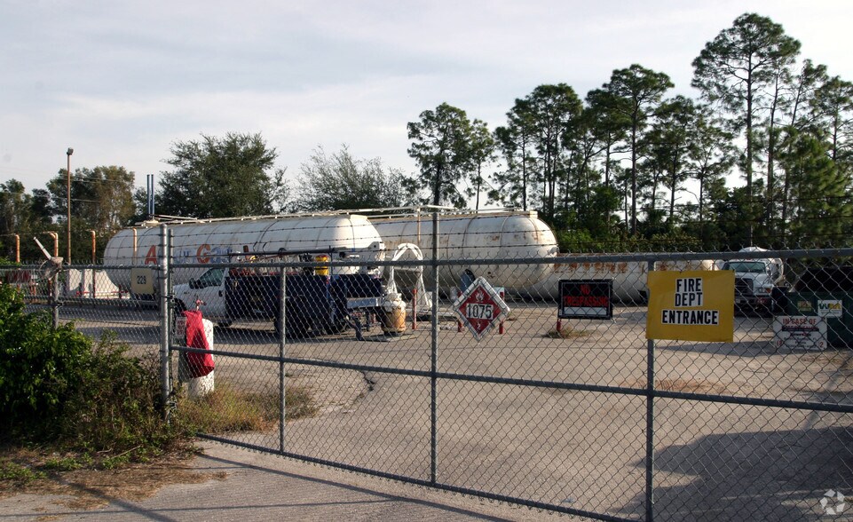 More Photos Of 229 Commercial Blvd, Naples Land For Sale