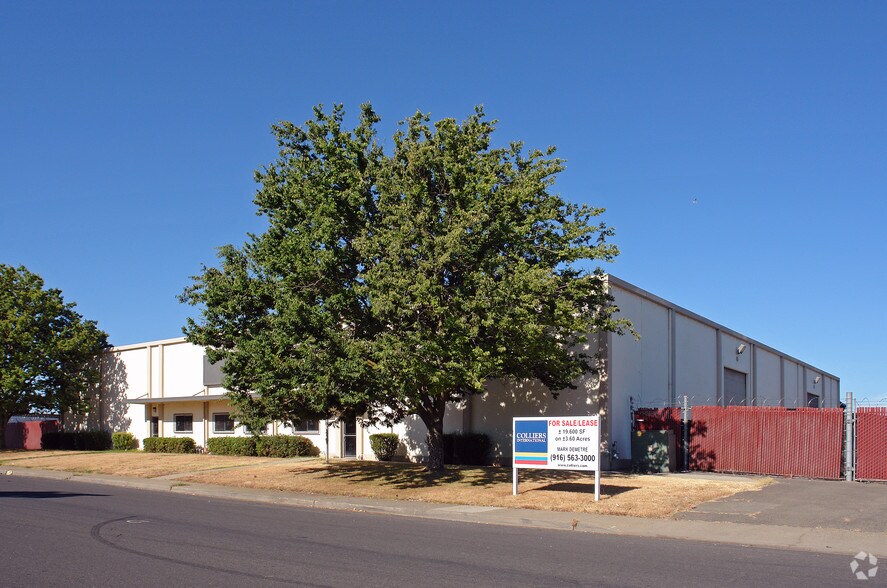 More Photos Of 5700-5750 88th St, Sacramento Warehouse For Lease