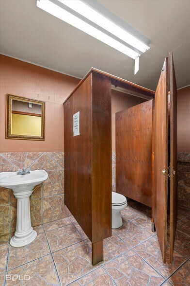 More Photos Of 4140 Hollywood Ave, Shreveport Healthcare For Sale