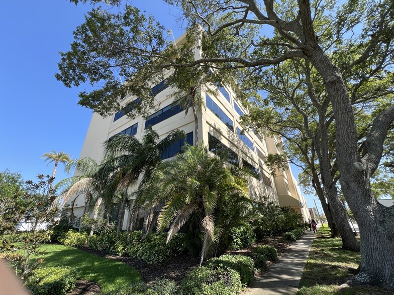 Primary Photo Of 1255 Cleveland St, Clearwater Office For Sale