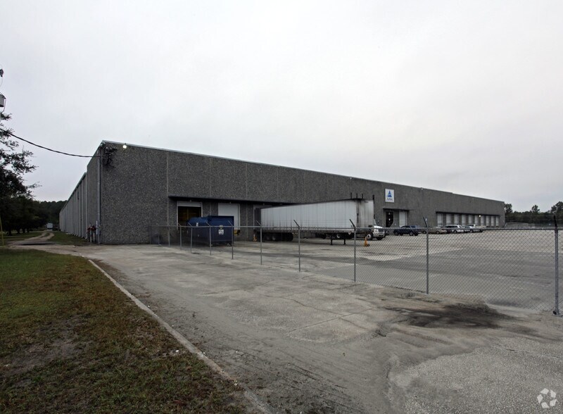 More Photos Of 1550 Ellis Rd N, Jacksonville Warehouse For Lease