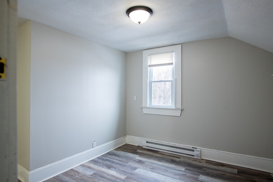More Photos Of 69 Winter St, Springfield Apartments For Sale